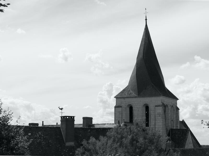 Le clocher tors de Fontaine-Guérin